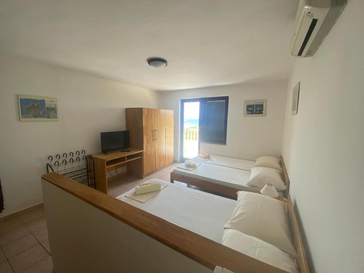 Apartmani Sunset Lopar Buitenkant foto