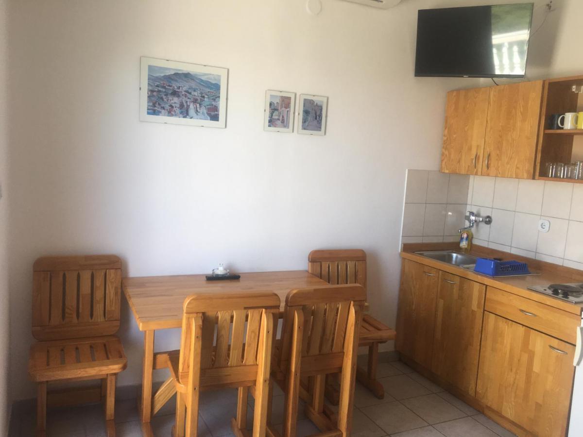 Apartmani Sunset Lopar Buitenkant foto